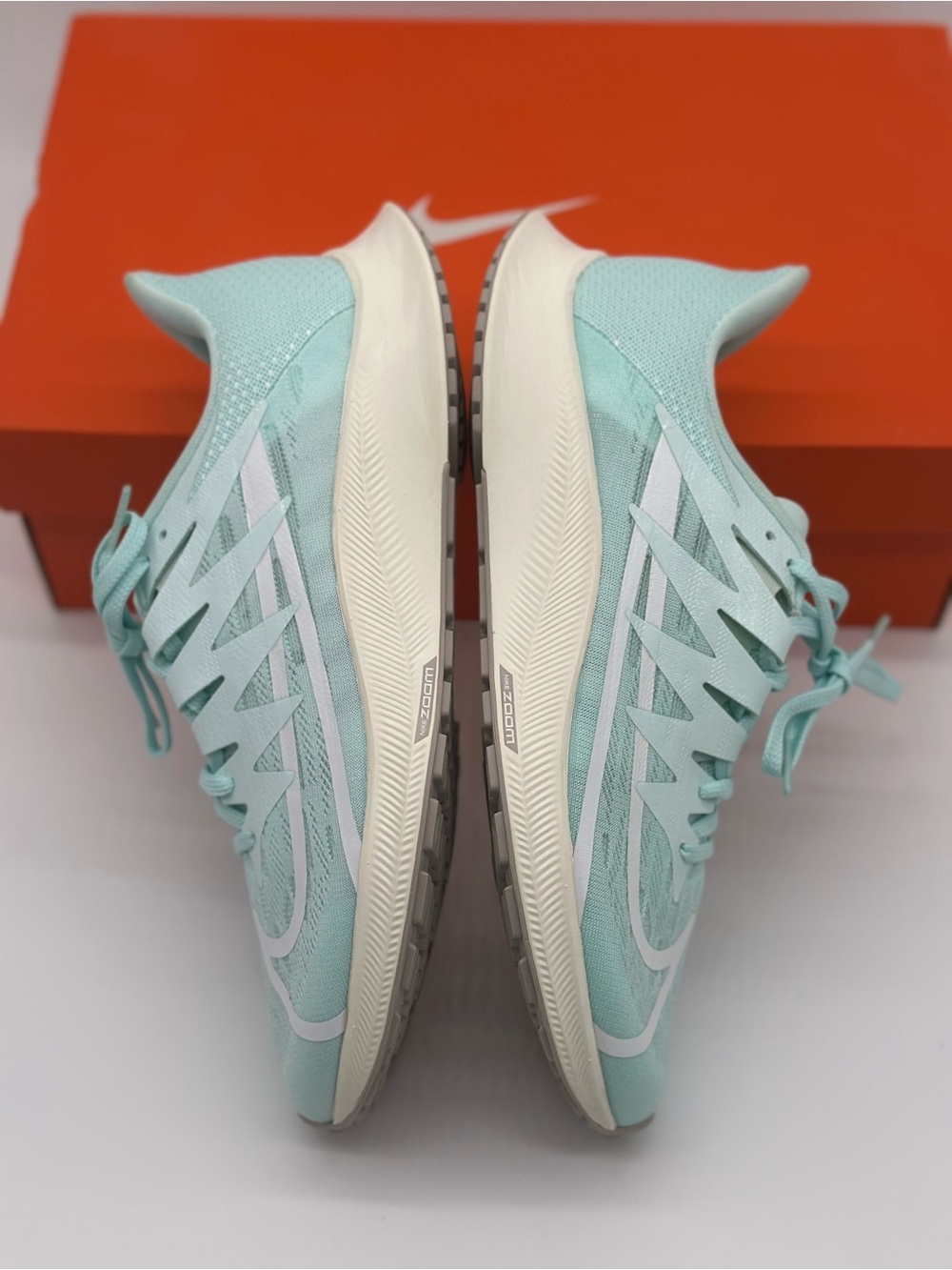 Nike Women’s Mint/White Running Sneakers - Picture 8 of 11